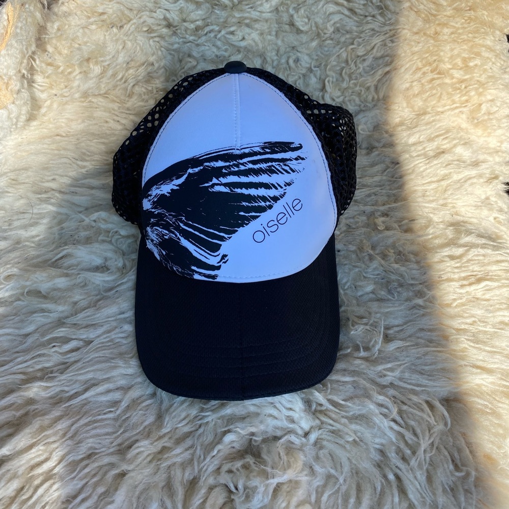 Oiselle Hat